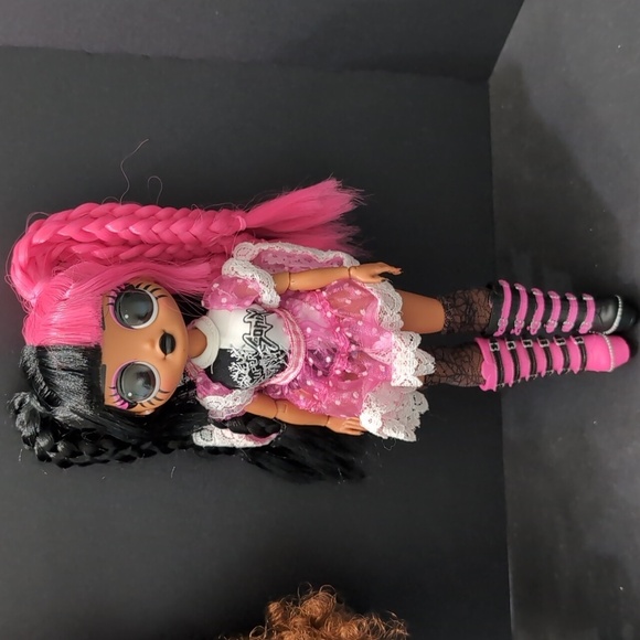L.O.L Surprise Remix Lot of 2 Ferocious Fashion Dolls. - Picture 4 of 10